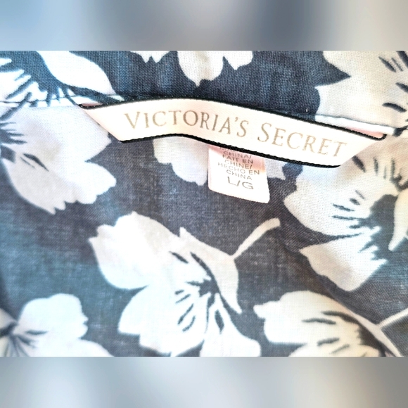 Victoria's Secret Bride Gray/Blue & White Floral Button up Pajama Top Pink Trim - Picture 9 of 11